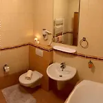Kolonáda Apartman *